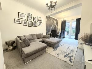 Photo 7- click for photo gallery